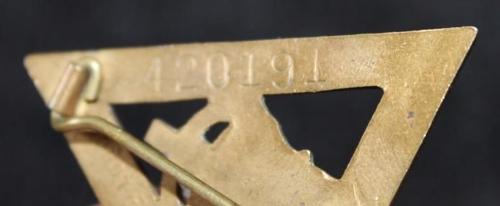 1916 Dated On War Service Badge