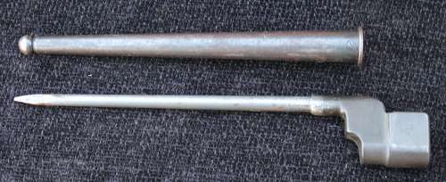 Early Singer Made No4 MKII Spike Bayonet