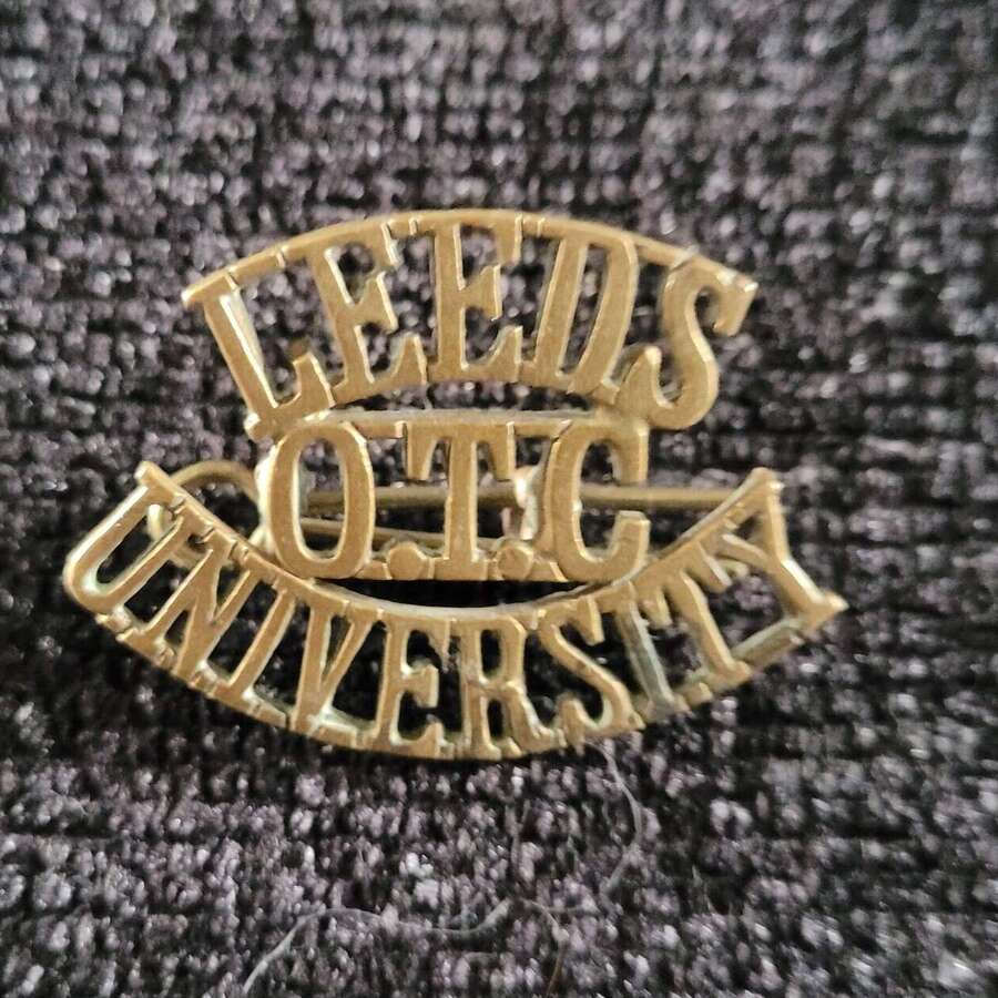 Leeds University OTC Shoulder Title