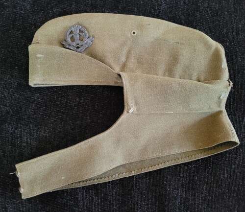 Middlesex Regiment Officers Beret And Forage Cap