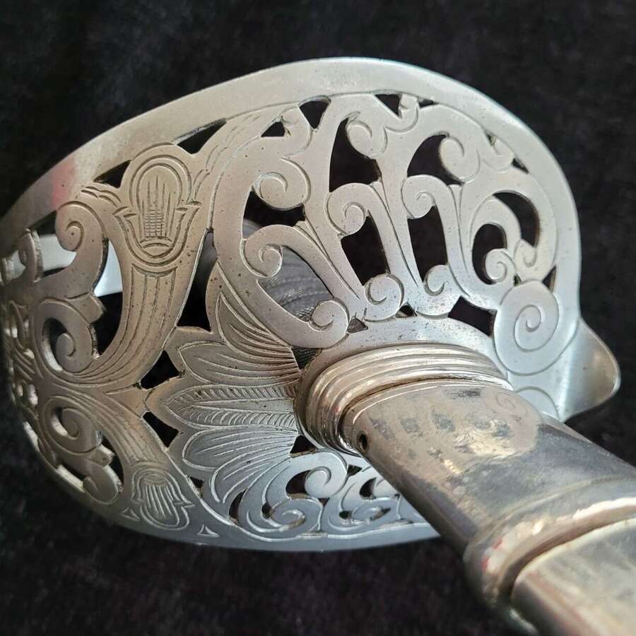 A Scarce 1821 Pattern Heavy Cavalry Gentlemen at Arms Sword