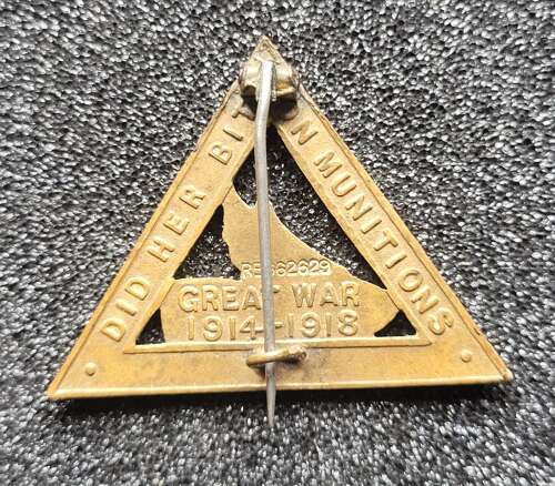 Speed Up Ships and Aeroplanes Womens Munitions Worker Badge