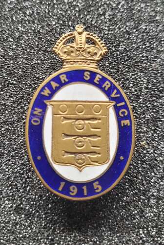 WW1 On War Service 1915 Munition Workers Enamel Badge